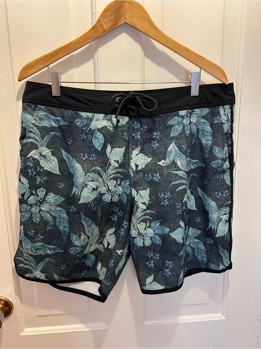 Men's Tropical Floral Board Shorts Swim Trunks size 36